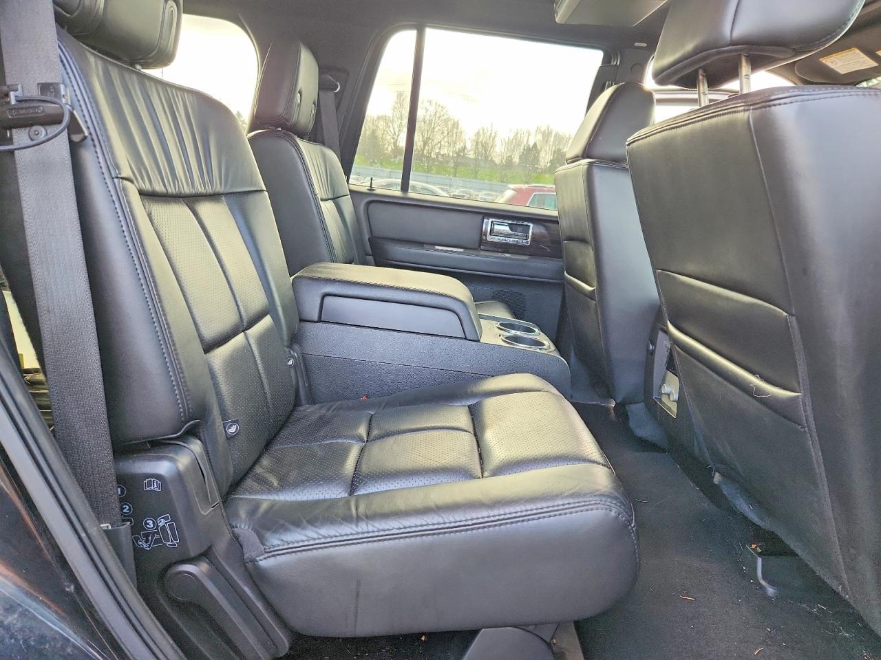 2008 LINCOLN NAVIGATOR photo 11