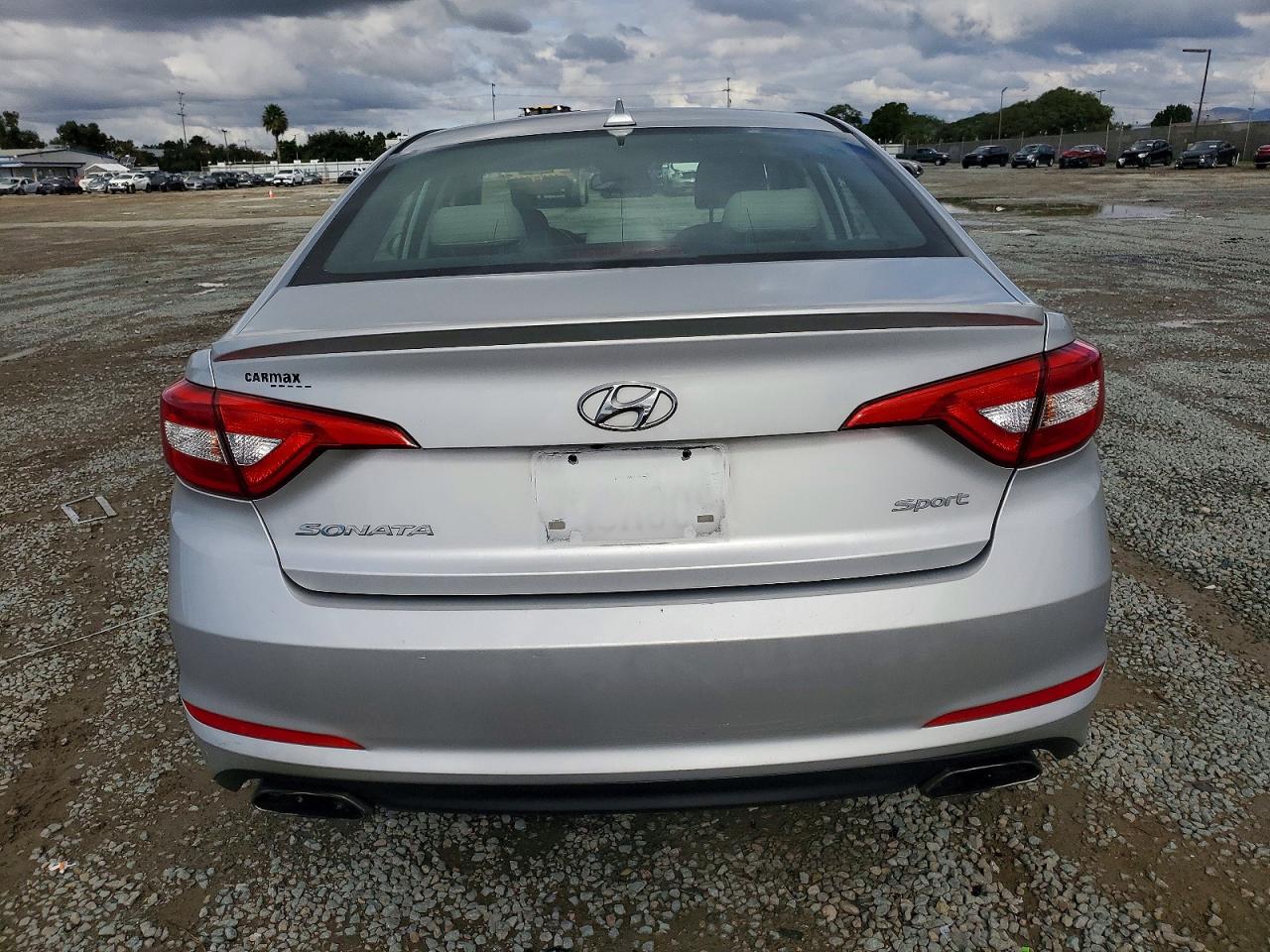 2015 HYUNDAI SONATA SPORT photo 6