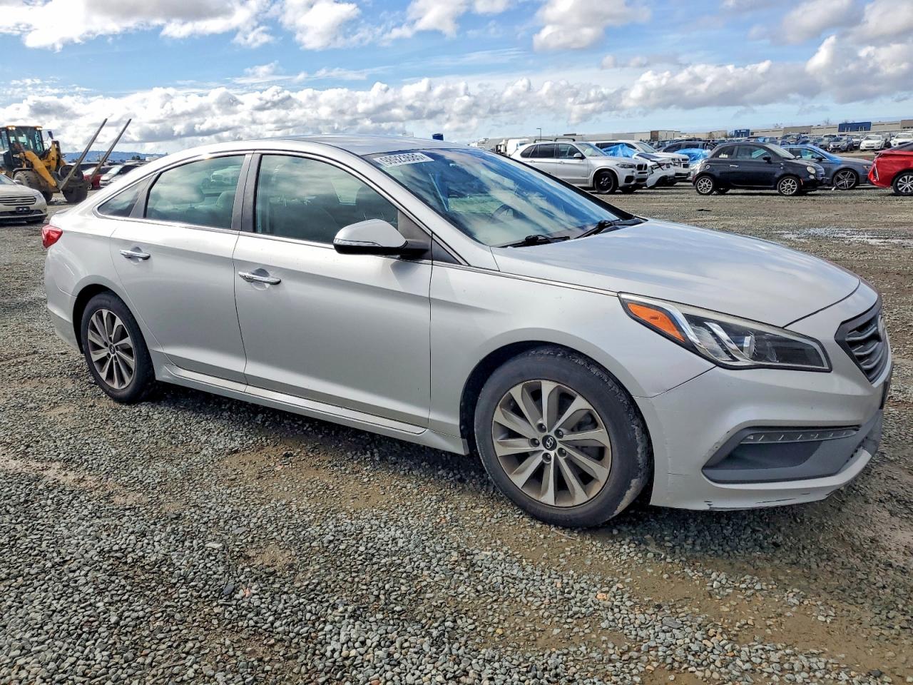 2015 HYUNDAI SONATA SPORT photo 4