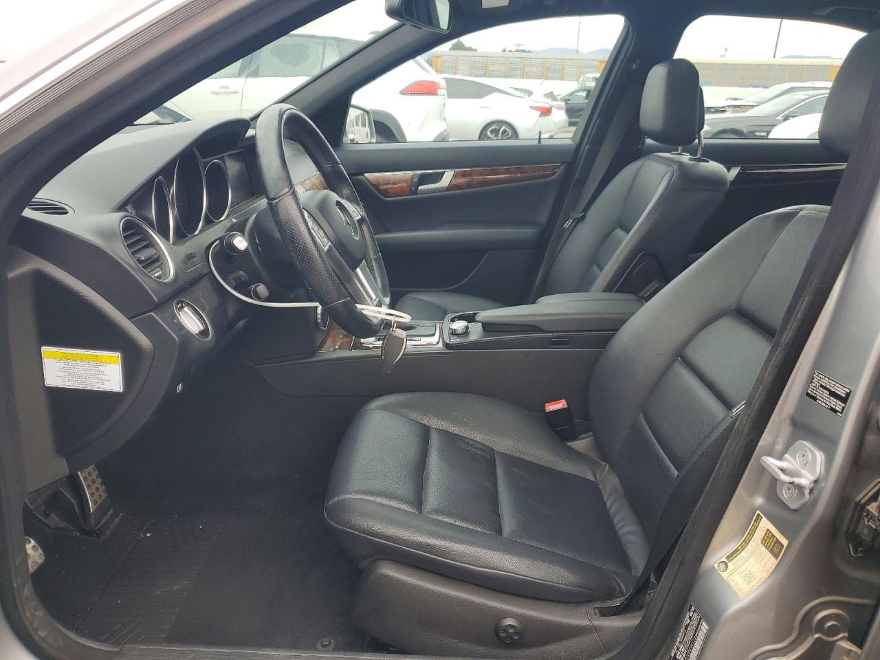 2013 MERCEDES-BENZ C 250 photo 7