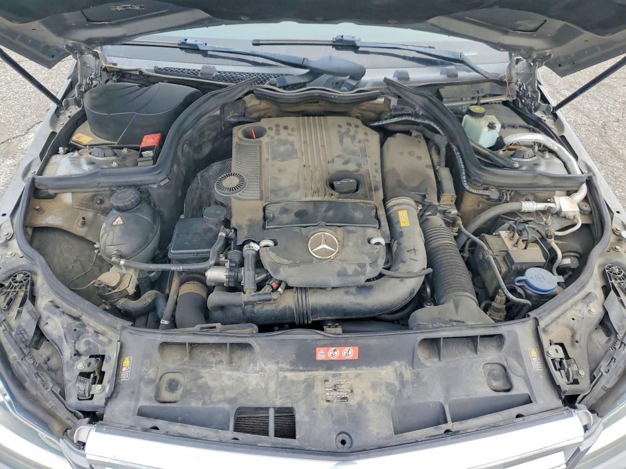 2013 MERCEDES-BENZ C 250 photo 11