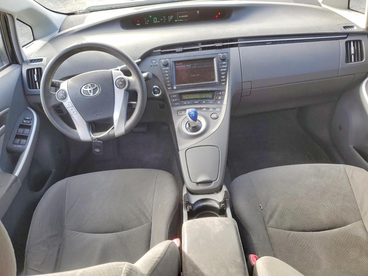 2010 TOYOTA PRIUS photo 8