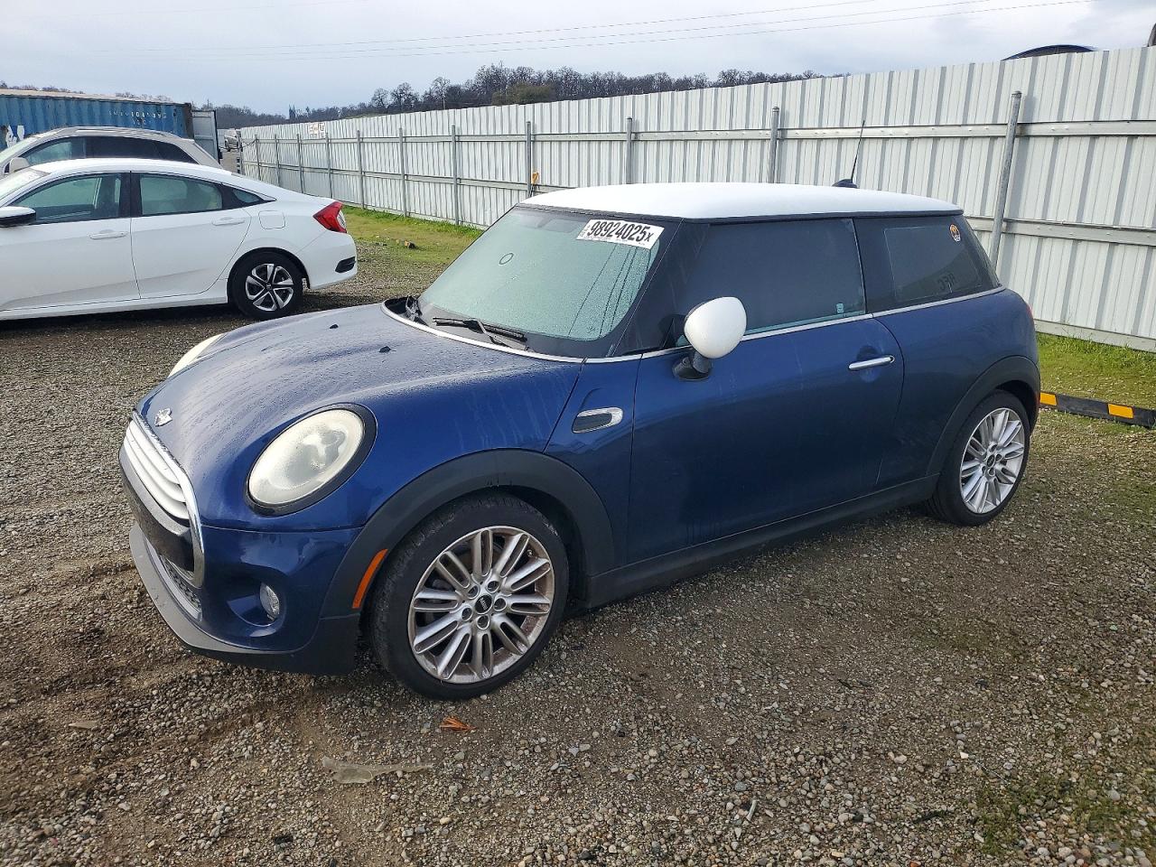 2014 MINI COOPER