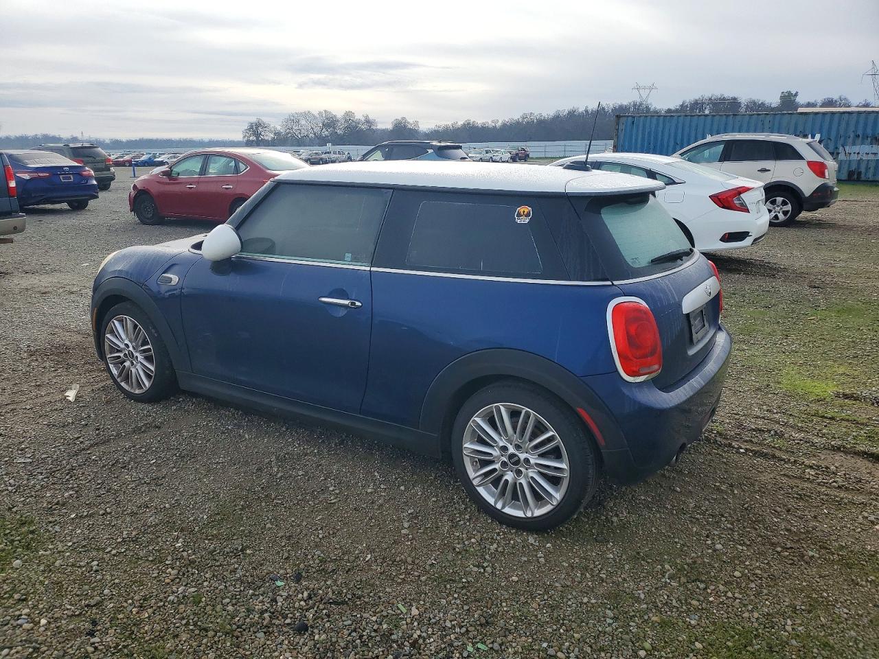 2014 MINI COOPER photo 3