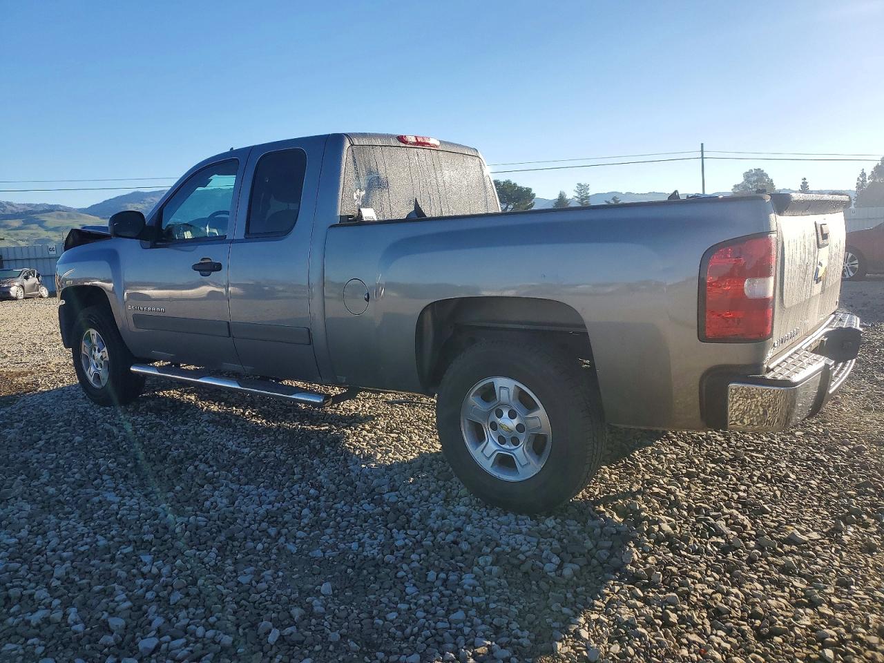 2007 CHEVROLET SILVERADO C1500 photo 2