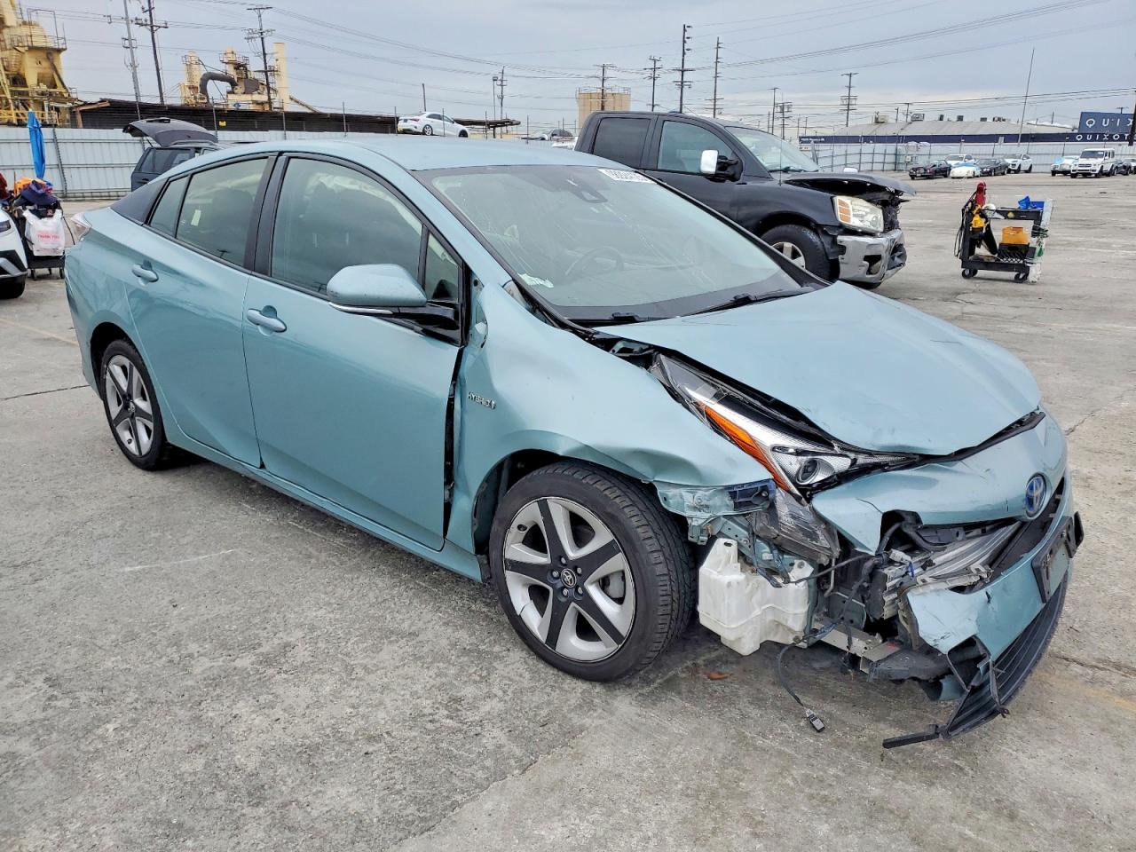2016 TOYOTA PRIUS photo 4
