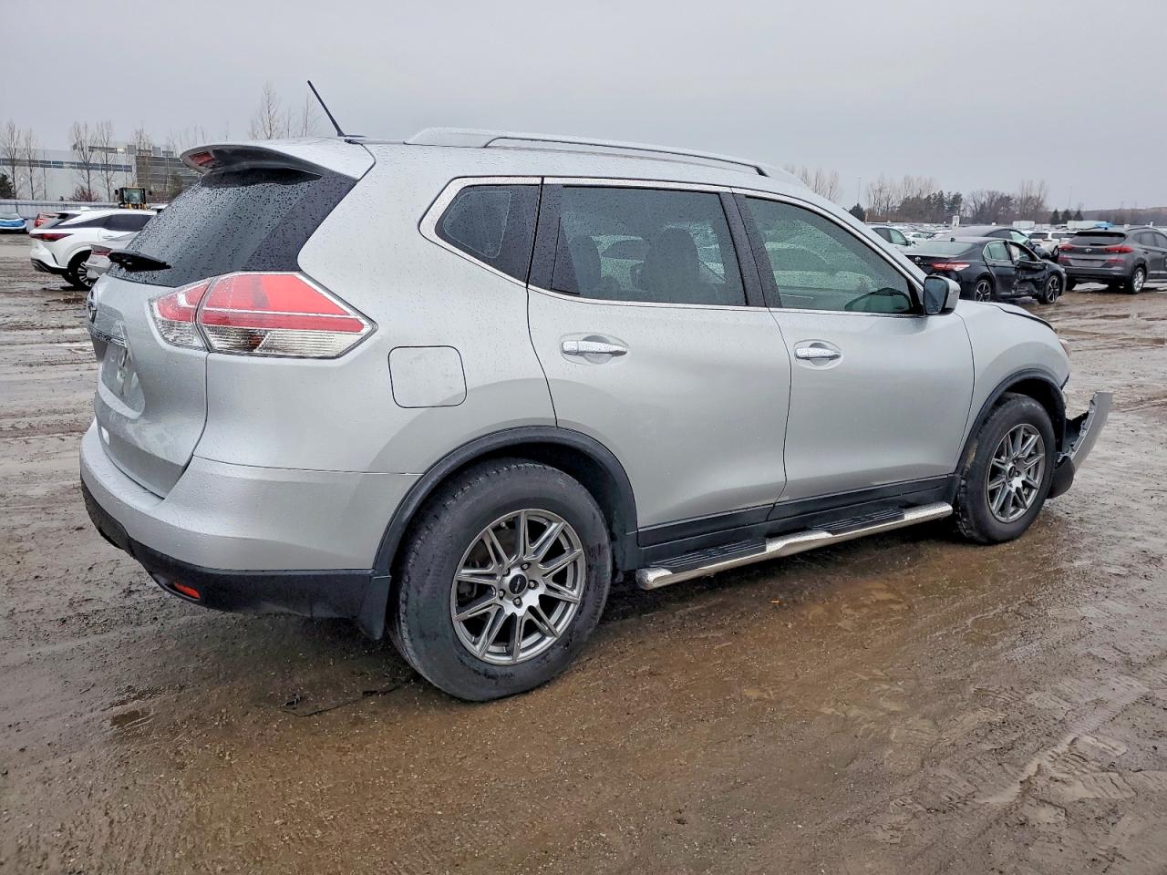 2016 NISSAN ROGUE S photo 3