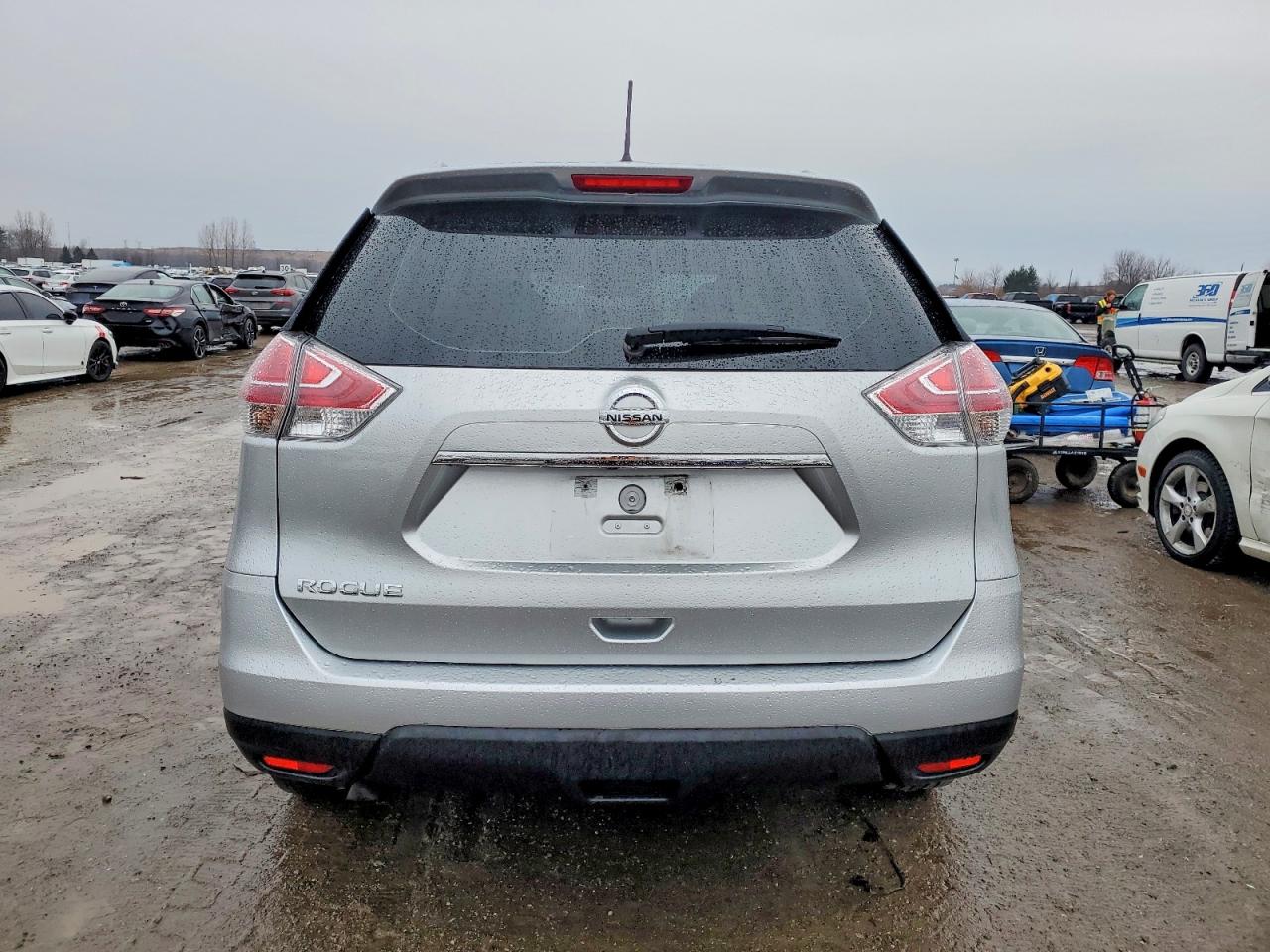2016 NISSAN ROGUE S photo 6