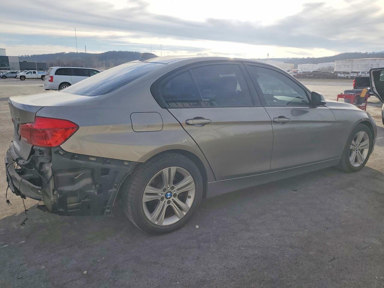 2016 BMW 328 I SULEV photo 3