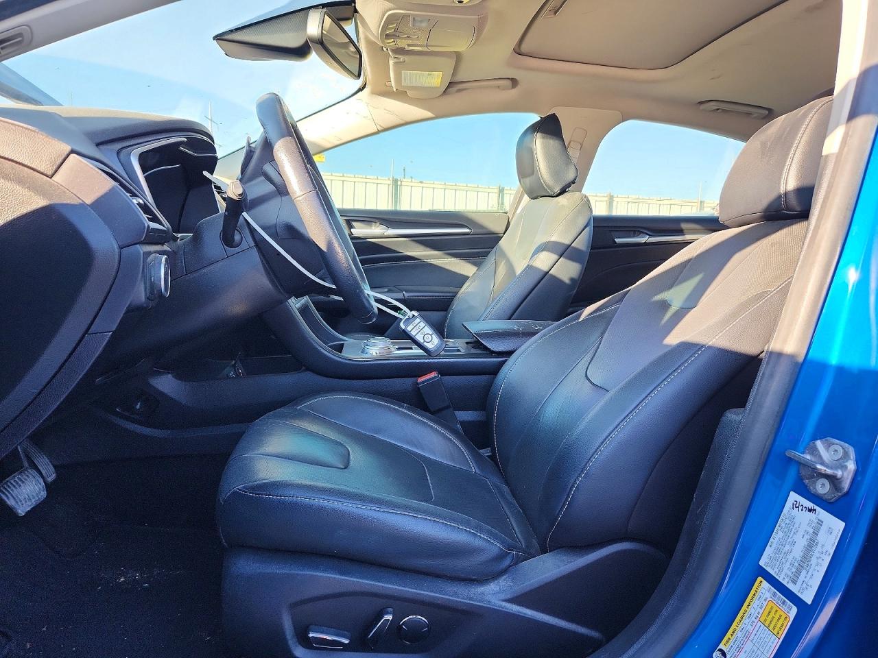2020 FORD FUSION TITANIUM photo 7