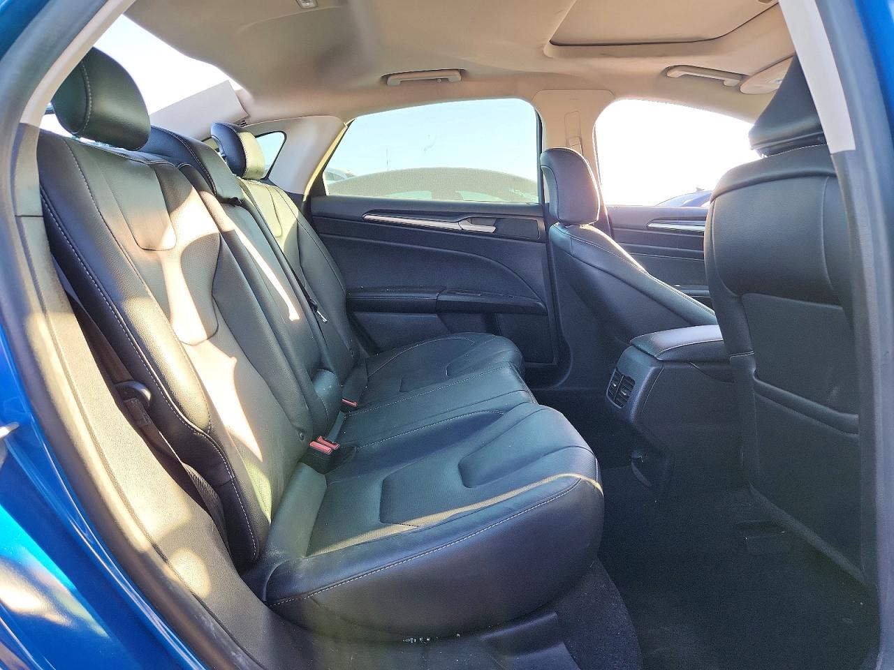 2020 FORD FUSION TITANIUM photo 10