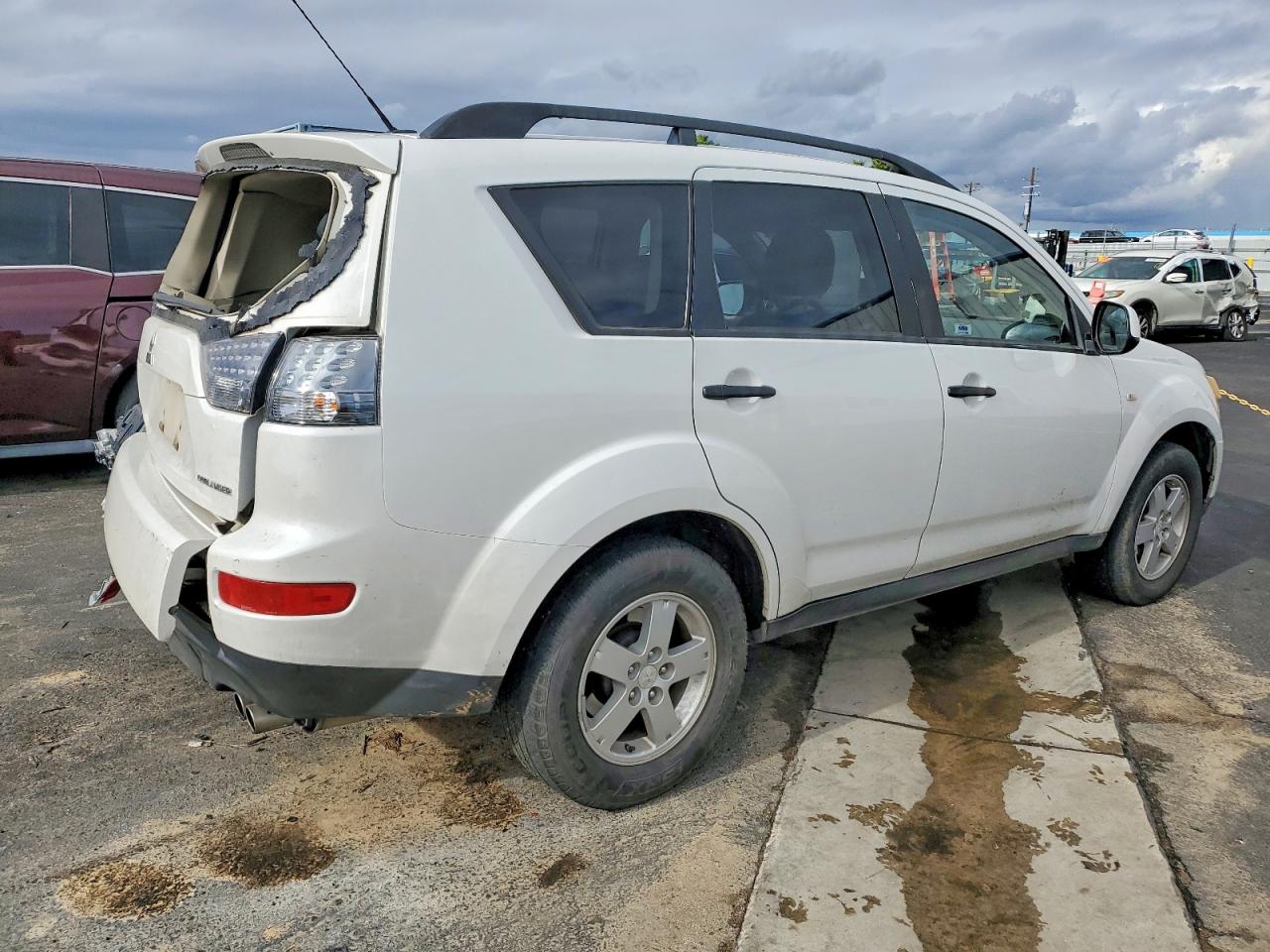 2007 MITSUBISHI OUTLANDER ES photo 3