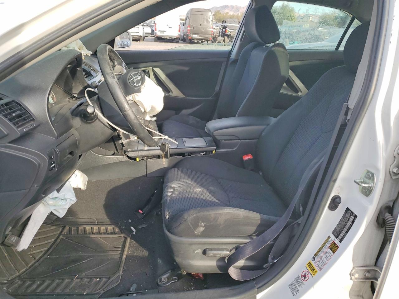 2009 TOYOTA CAMRY BASE photo 7