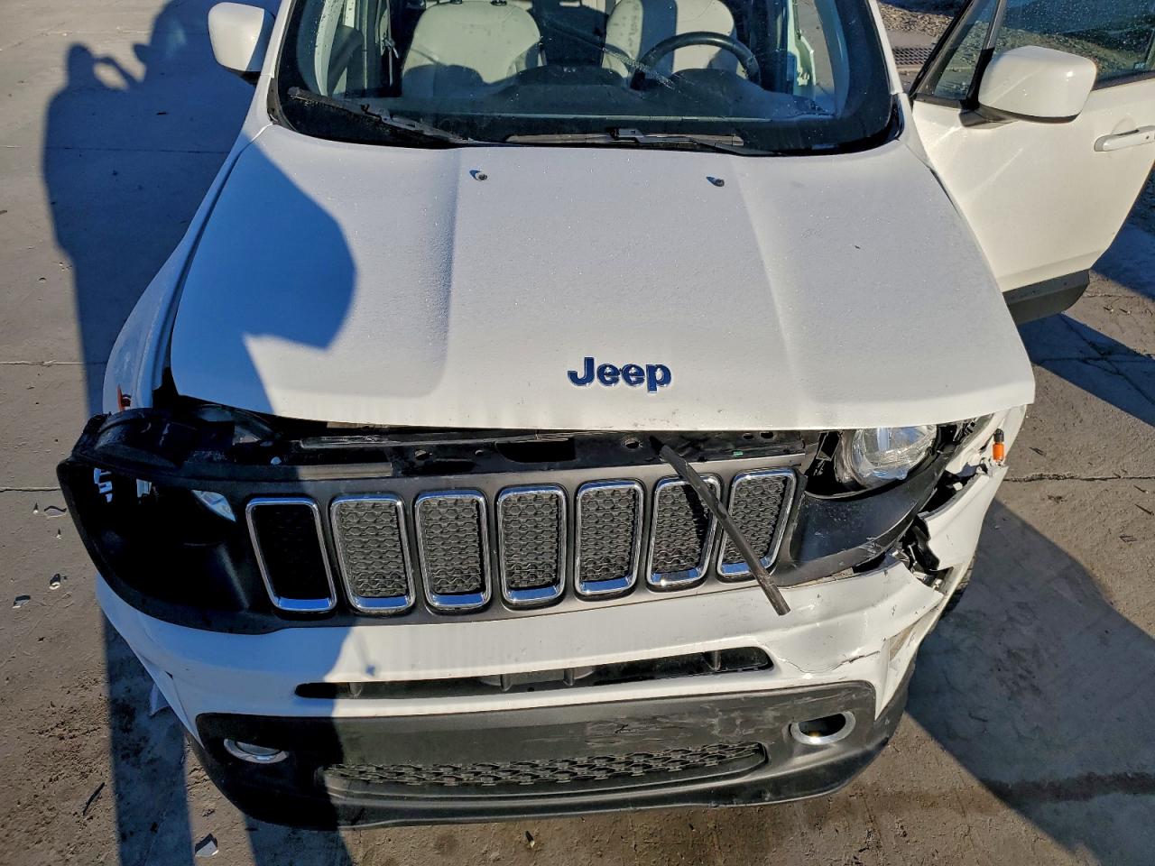 2019 JEEP RENEGADE LATITUDE photo 11