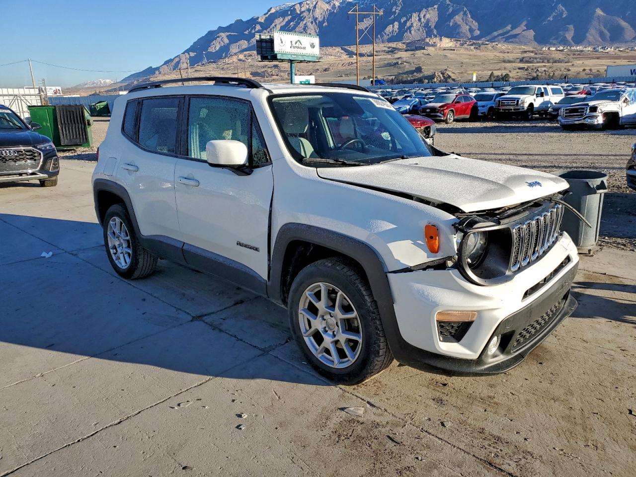 2019 JEEP RENEGADE LATITUDE photo 4