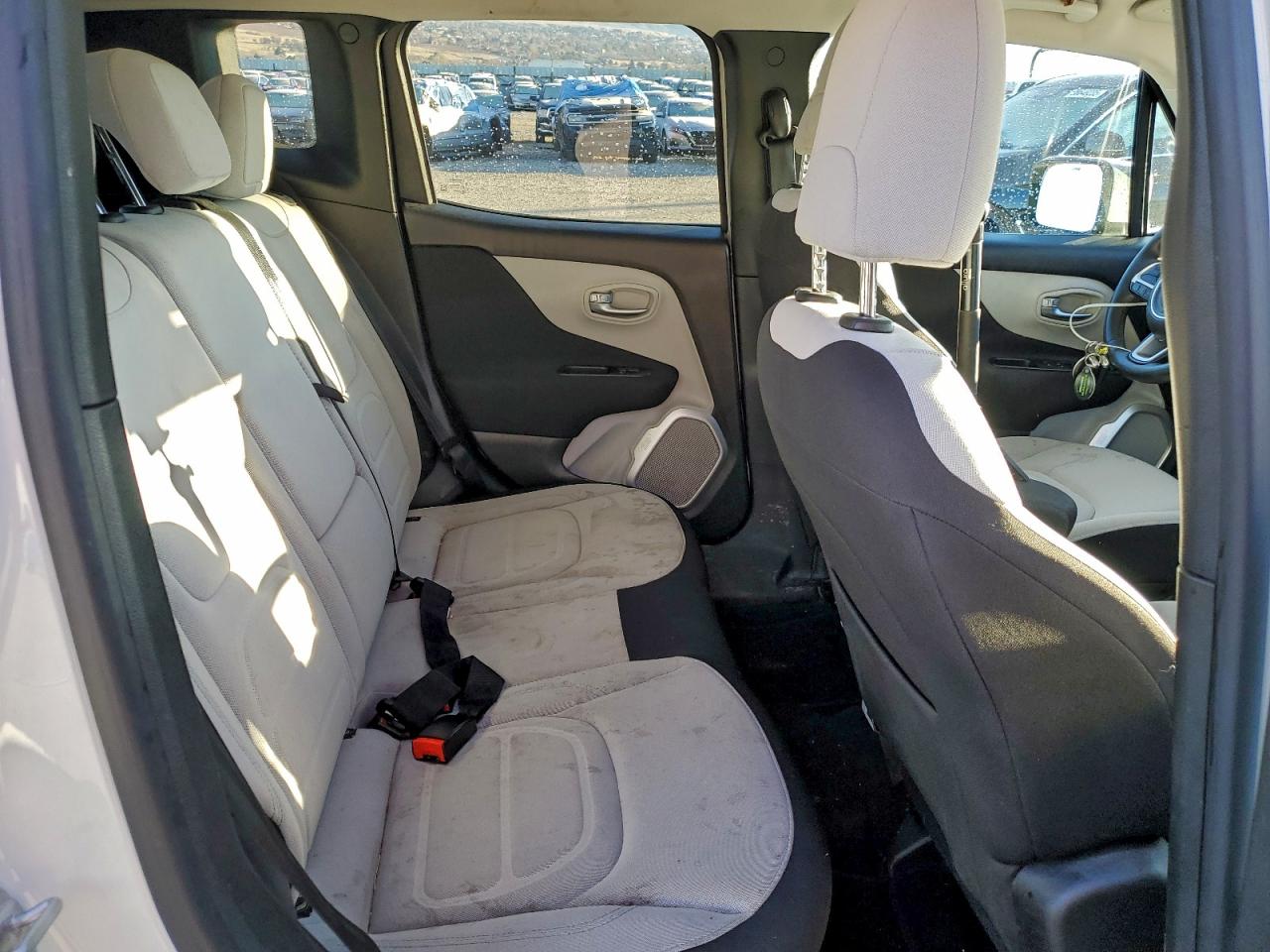 2019 JEEP RENEGADE LATITUDE photo 10