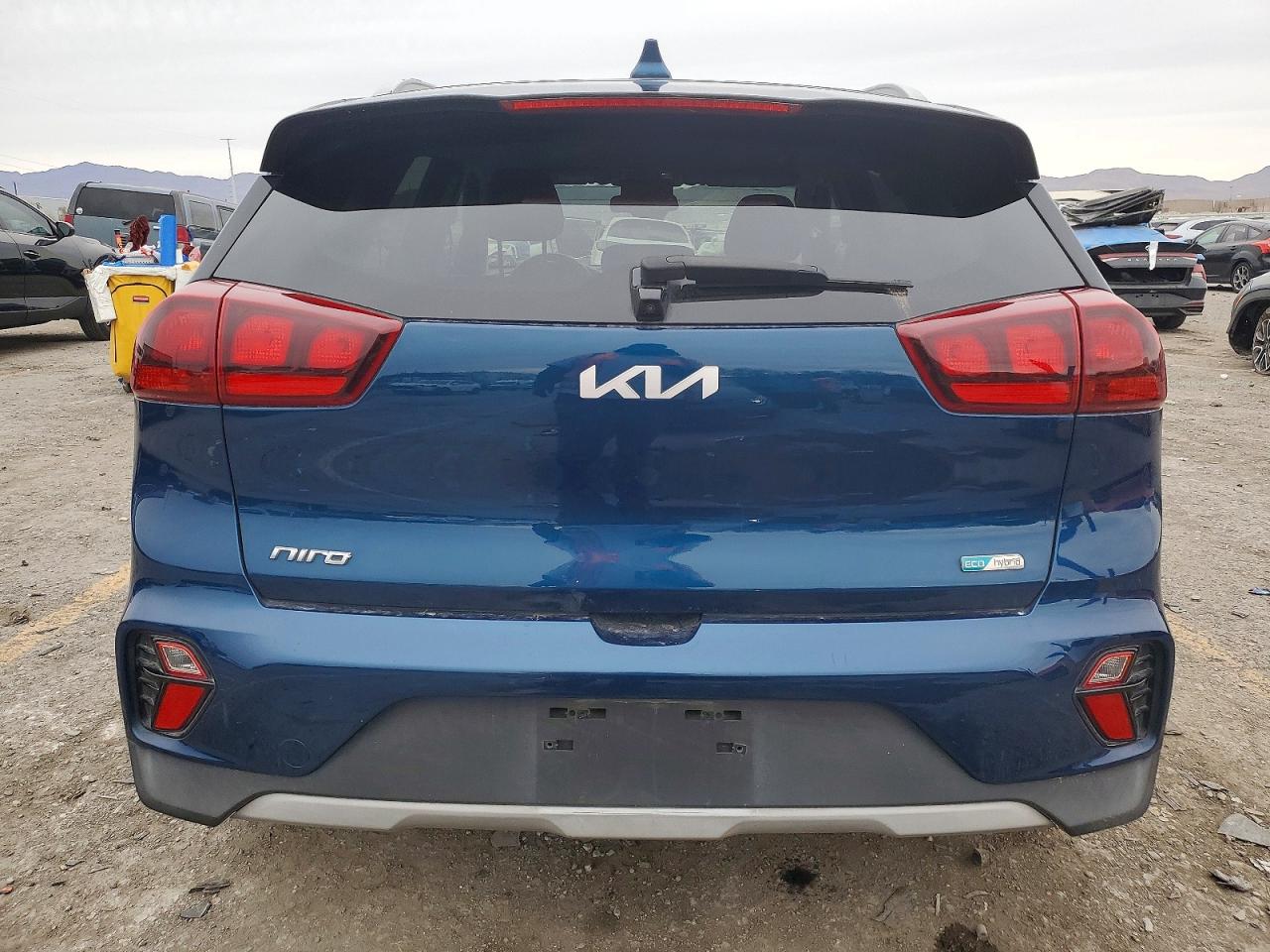 2022 KIA NIRO LX photo 6