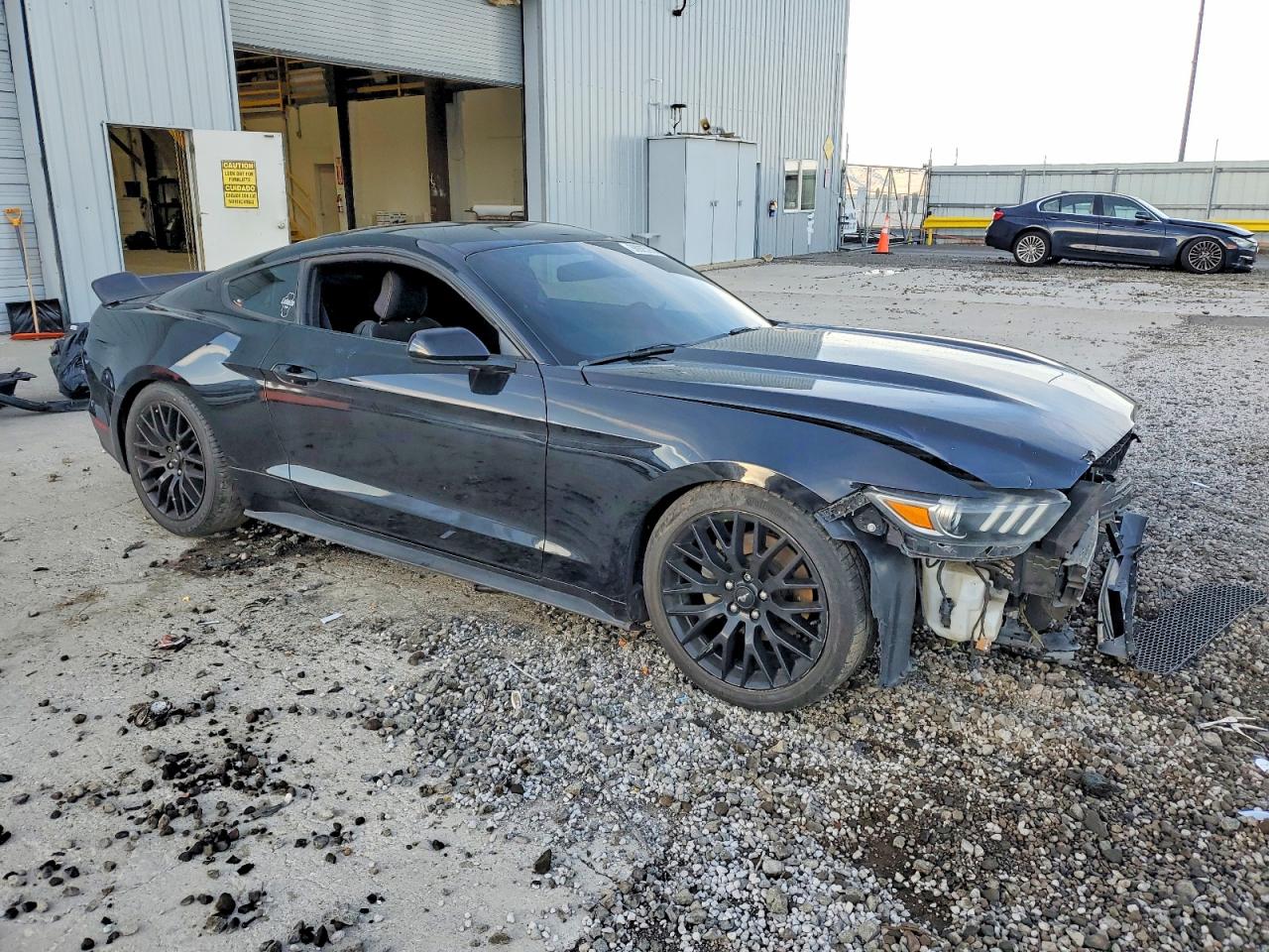 2015 FORD MUSTANG photo 4