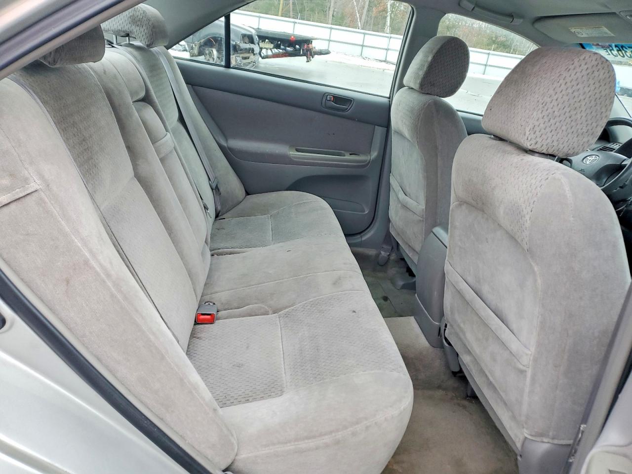 2003 TOYOTA CAMRY LE photo 10