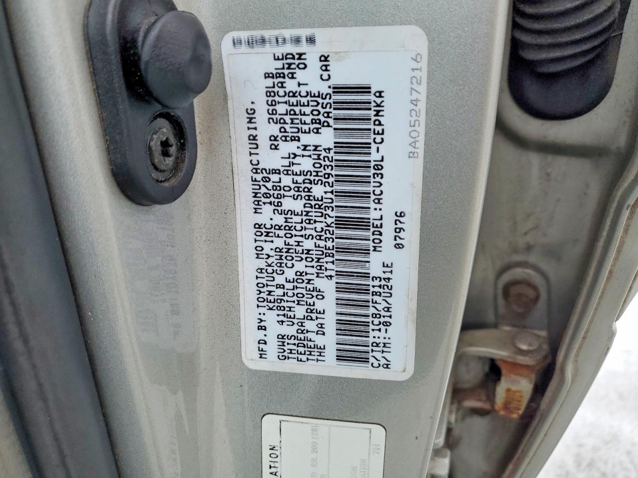 2003 TOYOTA CAMRY LE photo 12