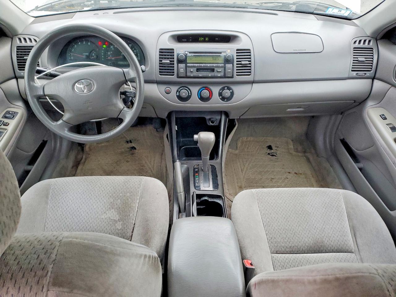 2003 TOYOTA CAMRY LE photo 8