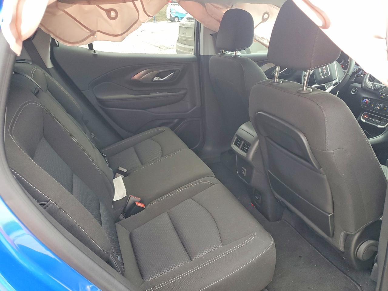 2024 GMC TERRAIN photo 10