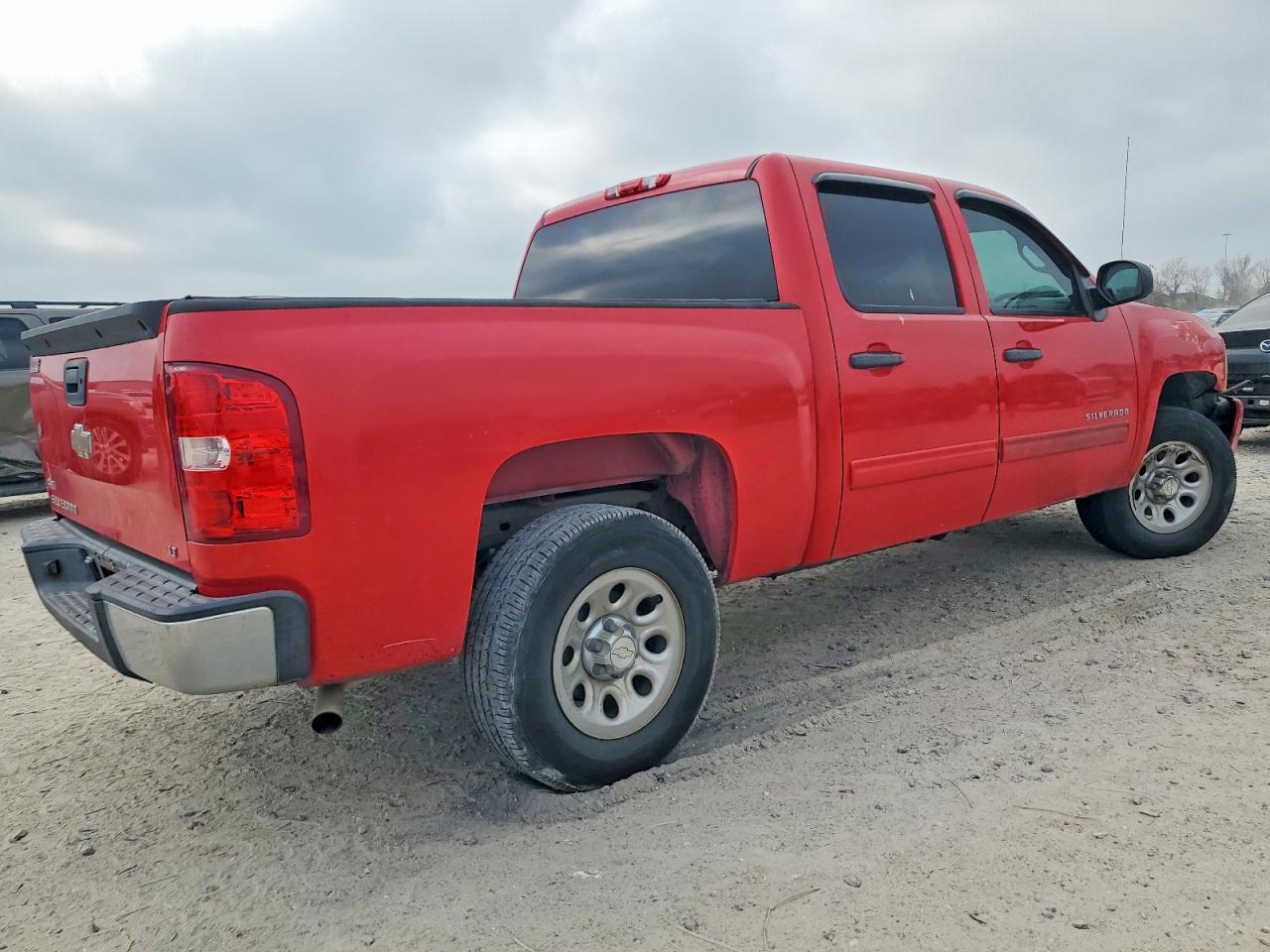 2010 CHEVROLET SILVERADO C1500 LT photo 3