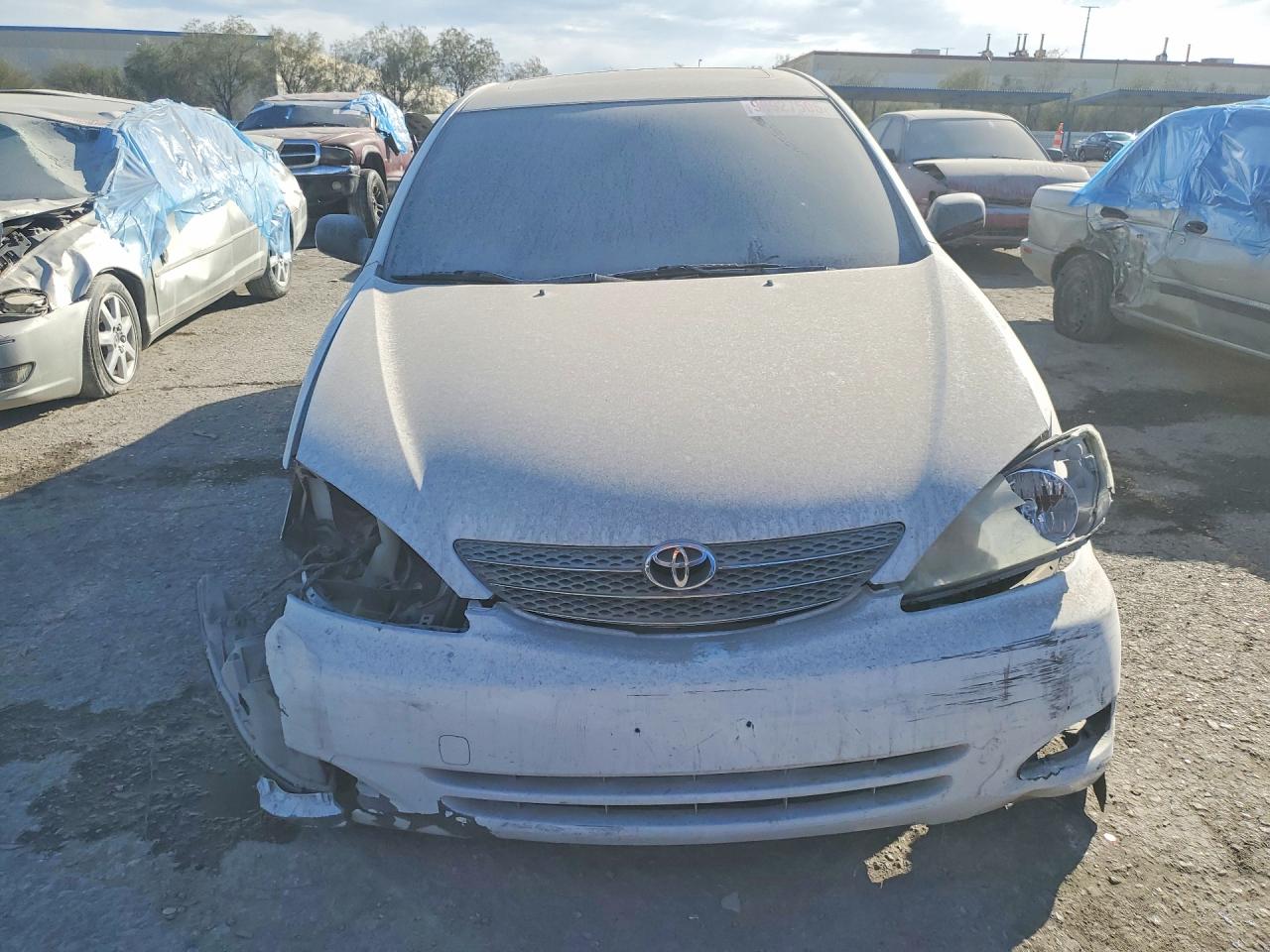 2002 TOYOTA CAMRY LE photo 5