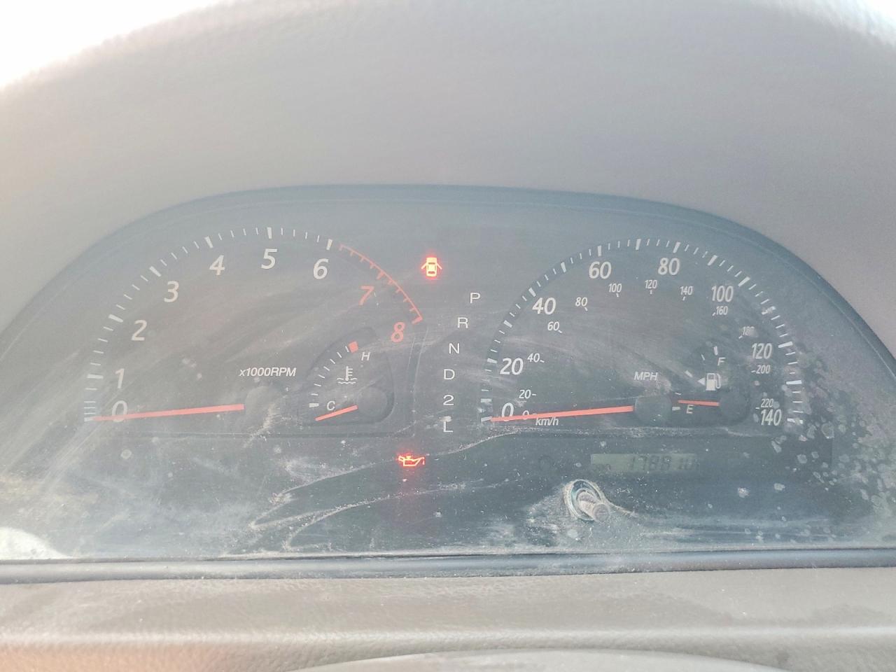 2002 TOYOTA CAMRY LE photo 9