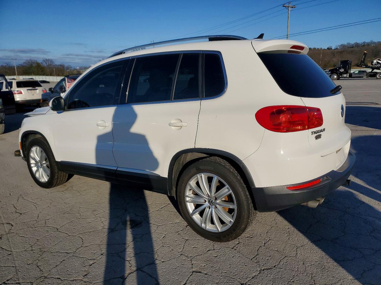 2012 VOLKSWAGEN TIGUAN S photo 3