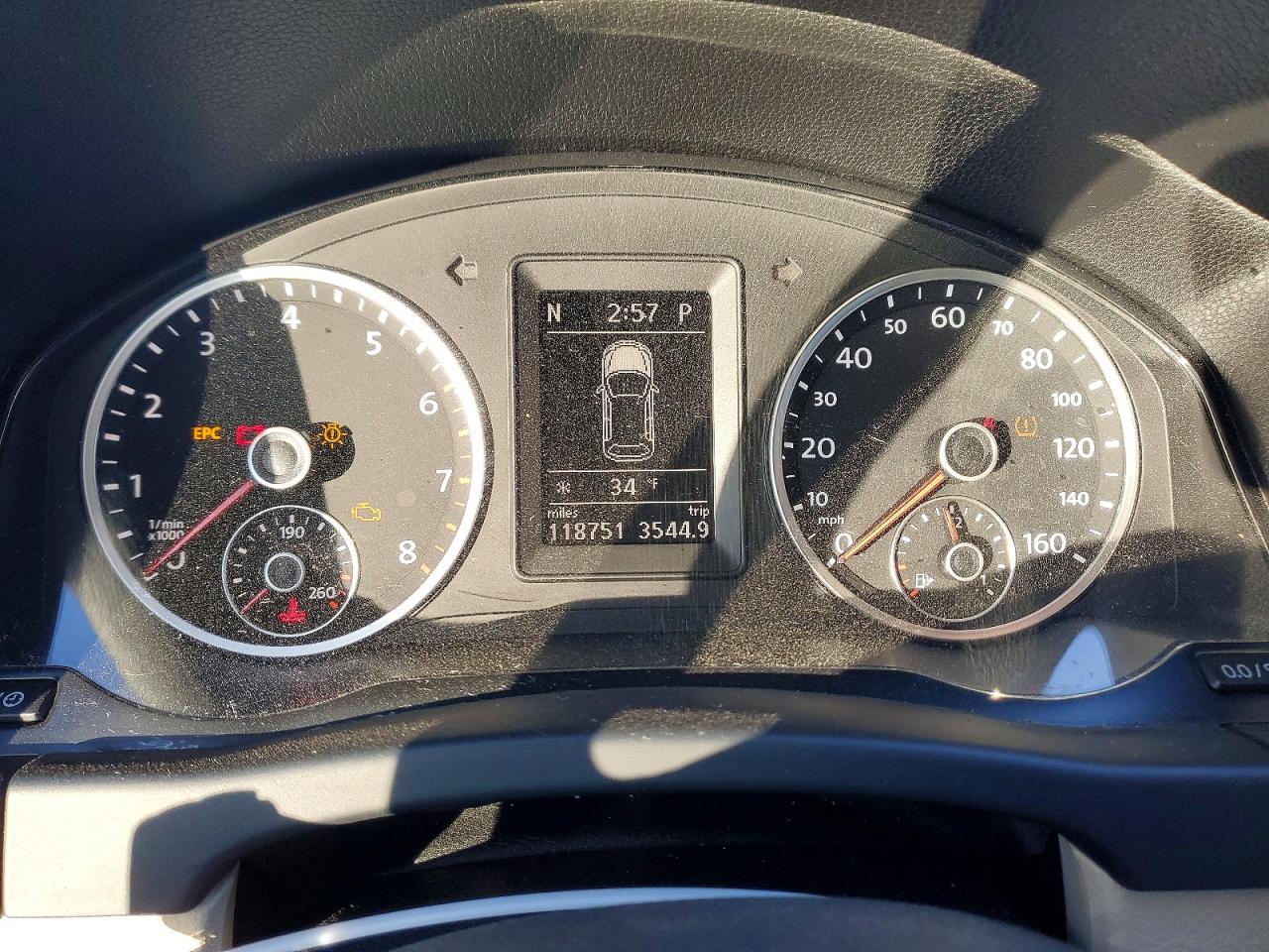 2012 VOLKSWAGEN TIGUAN S photo 17