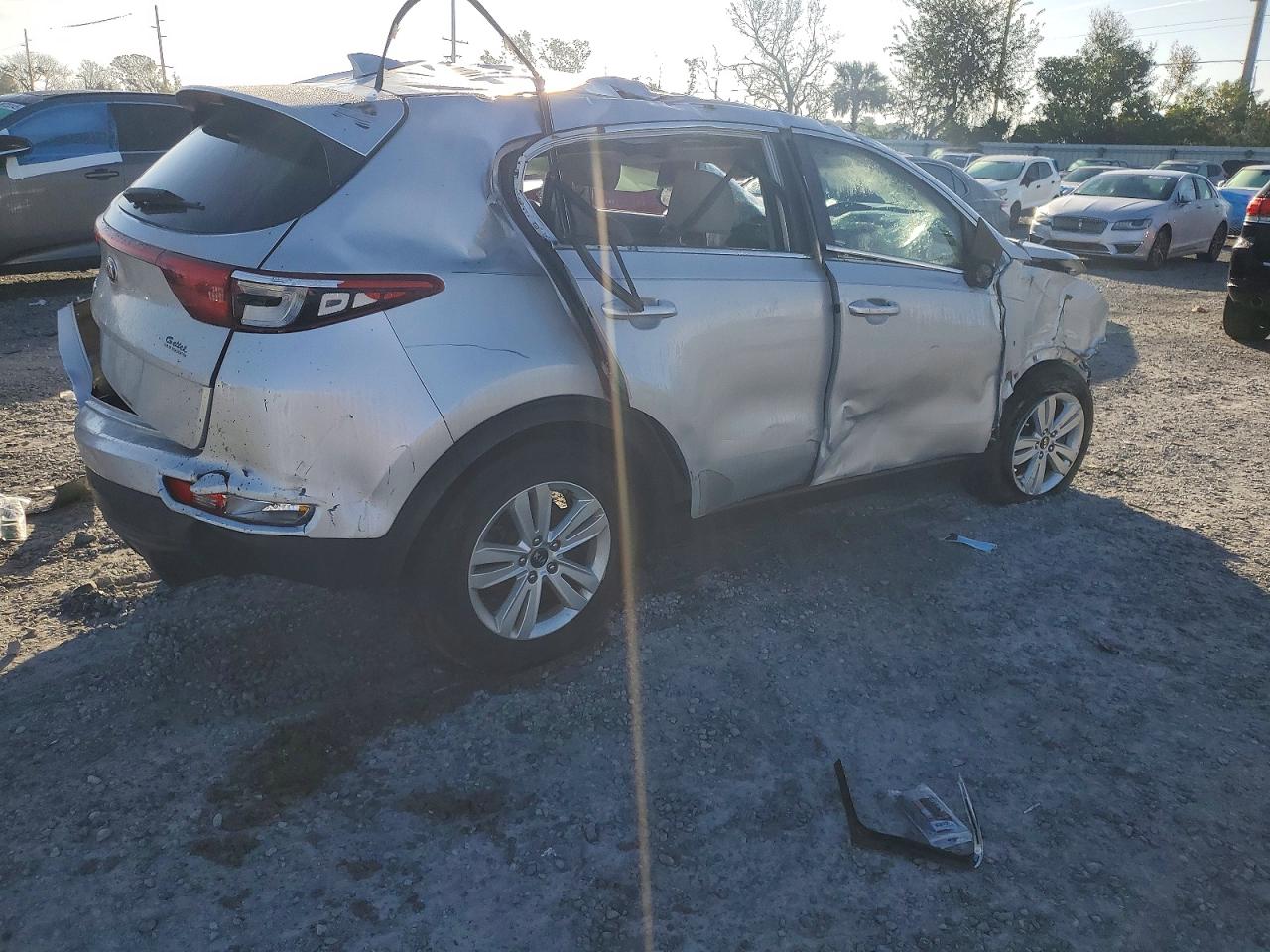 2019 KIA SPORTAGE LX photo 5