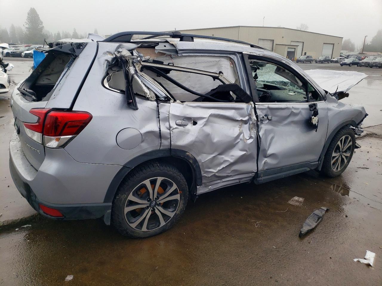 2019 SUBARU FORESTER LIMITED photo 3