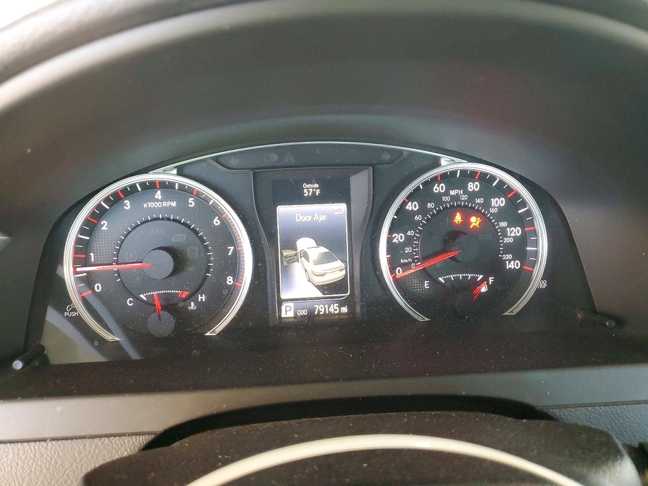 2017 TOYOTA CAMRY LE photo 9