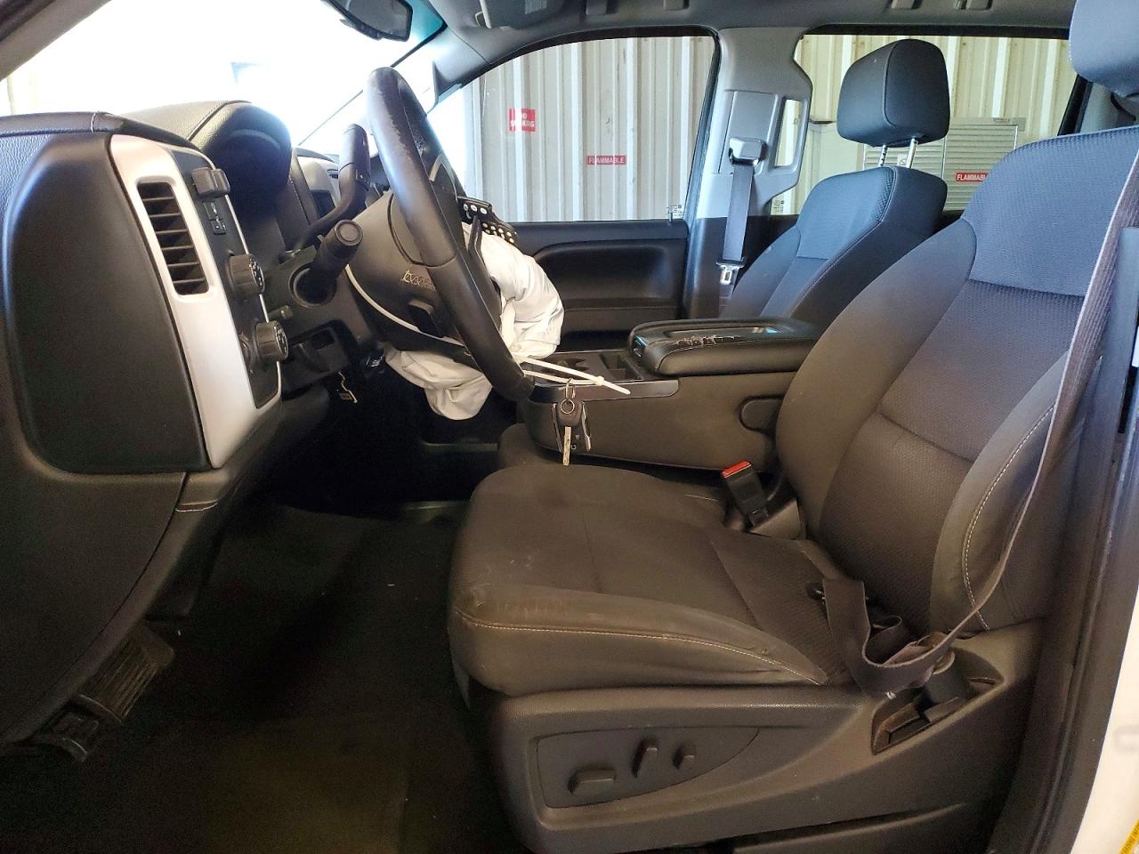 2015 GMC SIERRA K1500 SLE photo 13