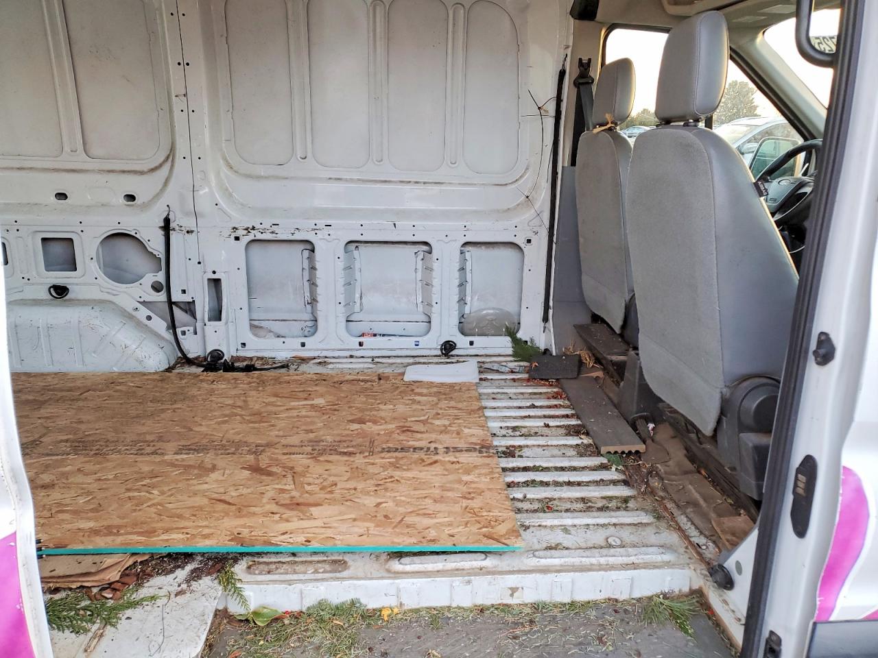 2016 FORD TRANSIT T-150 photo 11