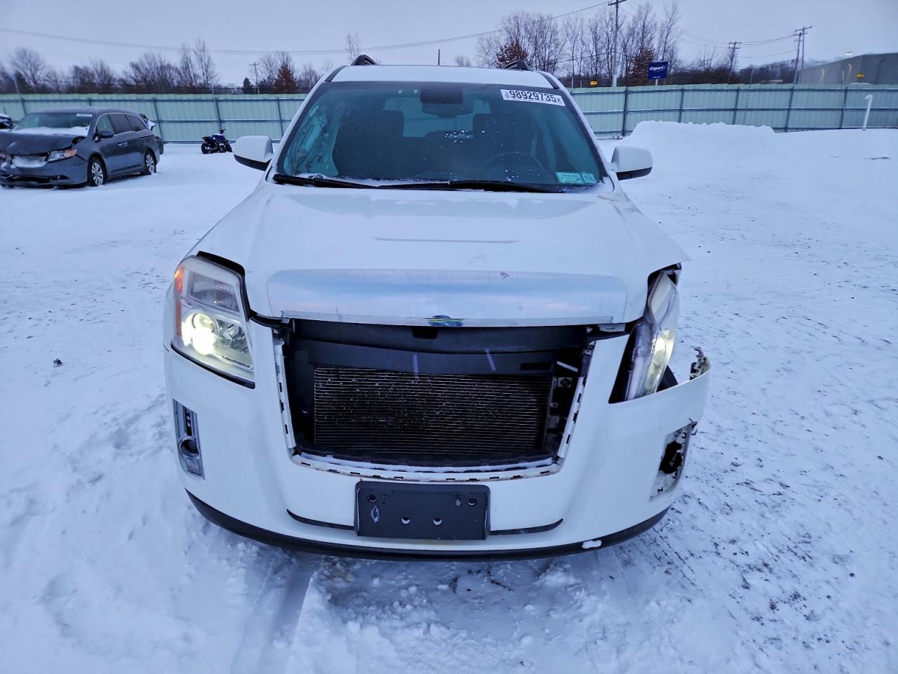 2015 GMC TERRAIN SLE photo 5