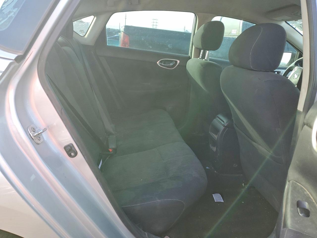 2014 NISSAN SENTRA S photo 28