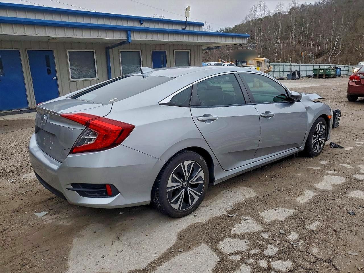 2017 HONDA CIVIC EXL photo 3