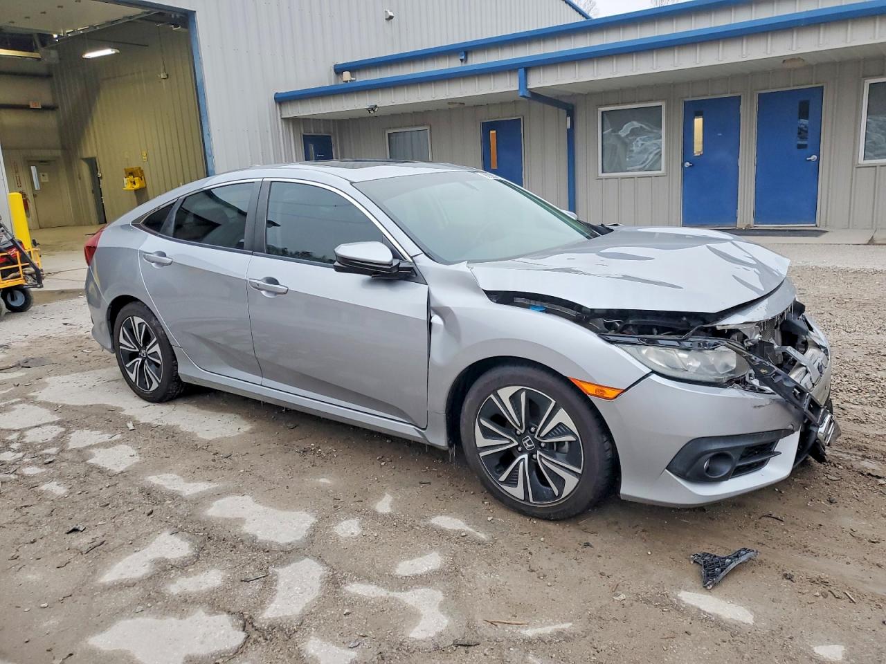 2017 HONDA CIVIC EXL photo 4