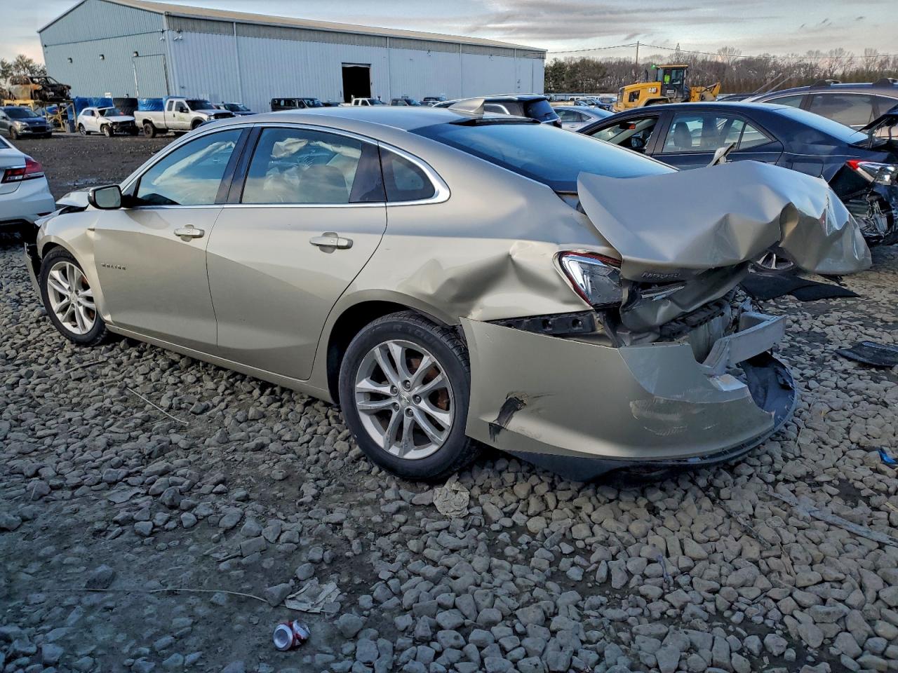 2016 CHEVROLET MALIBU LT photo 2