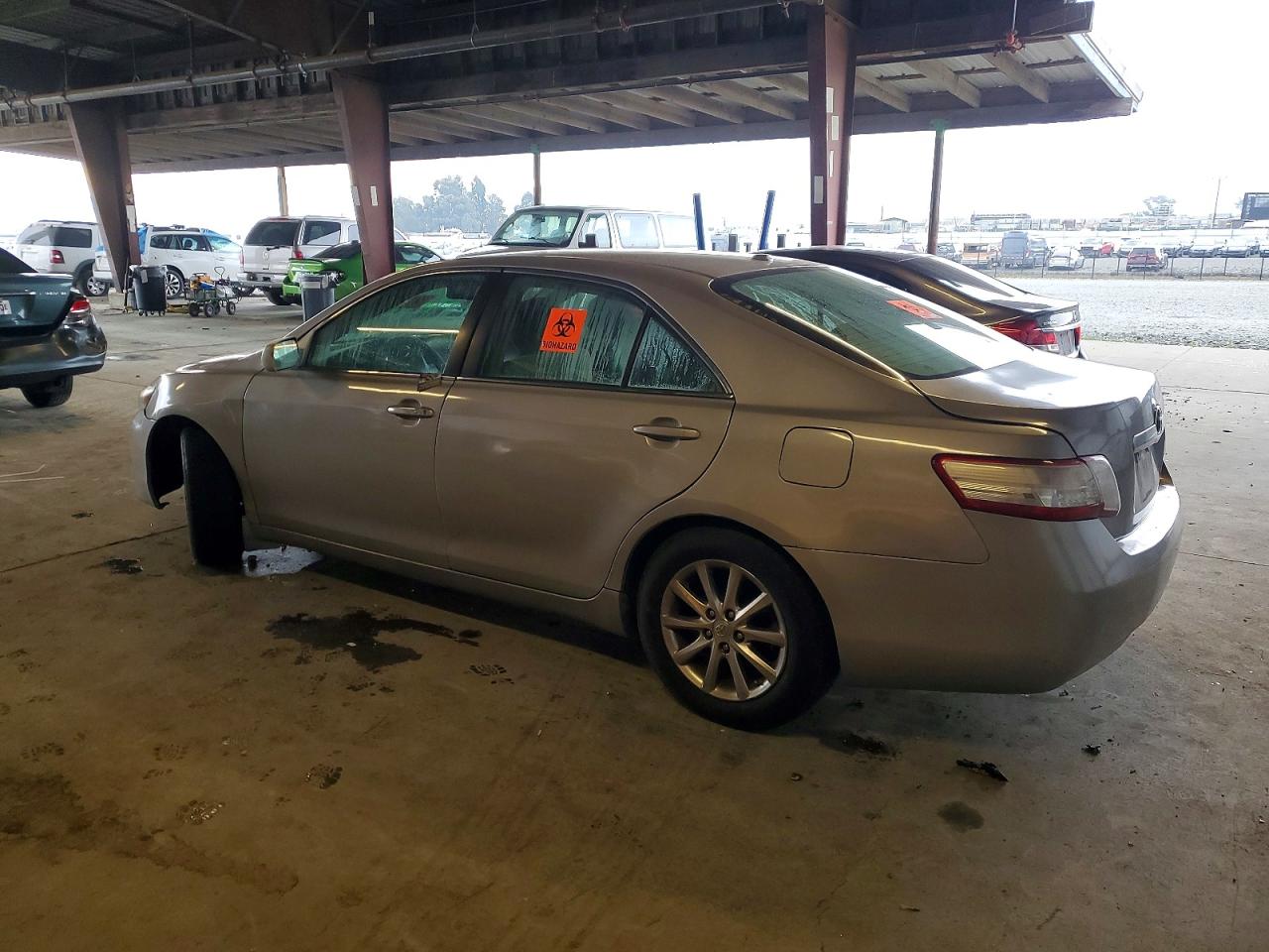 2010 TOYOTA CAMRY HYBRID photo 4