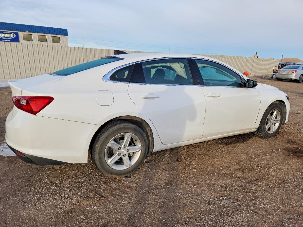 2023 CHEVROLET MALIBU LS photo 3