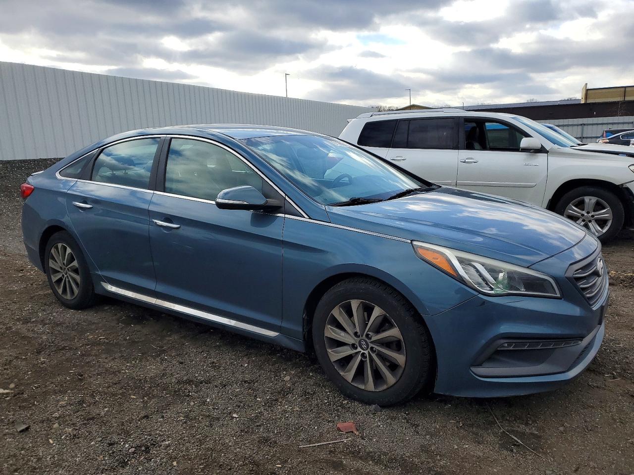 2015 HYUNDAI SONATA SPORT photo 4