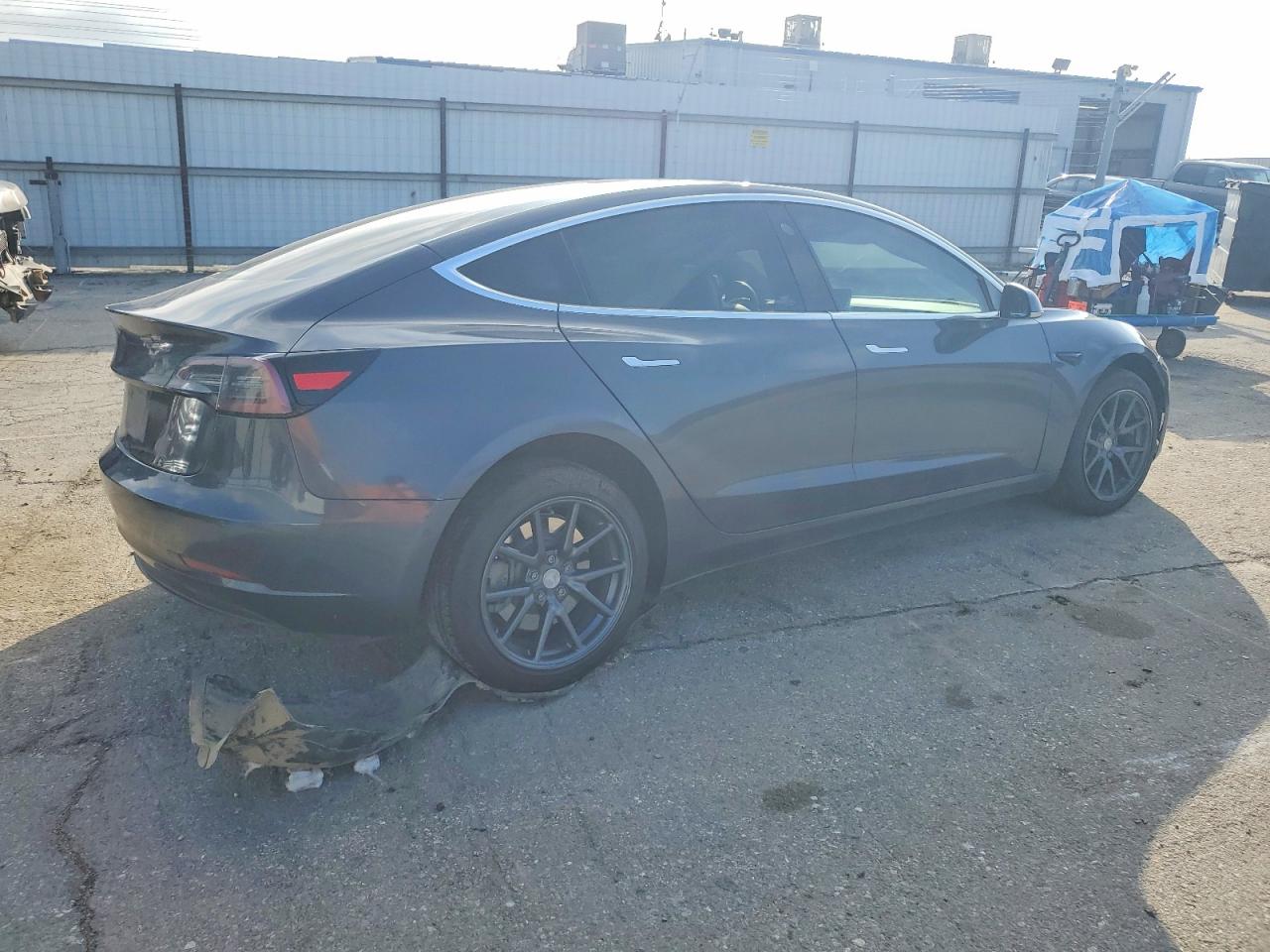 2018 TESLA MODEL 3 photo 3