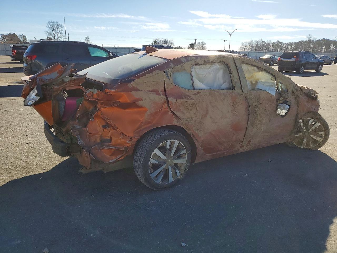 2021 NISSAN VERSA SR photo 3