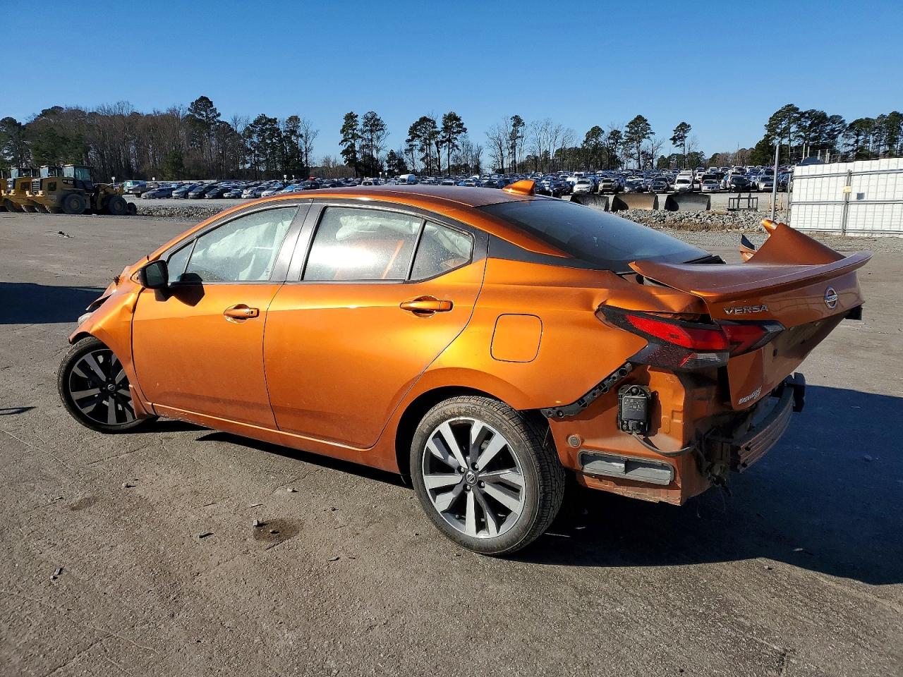 2021 NISSAN VERSA SR photo 2