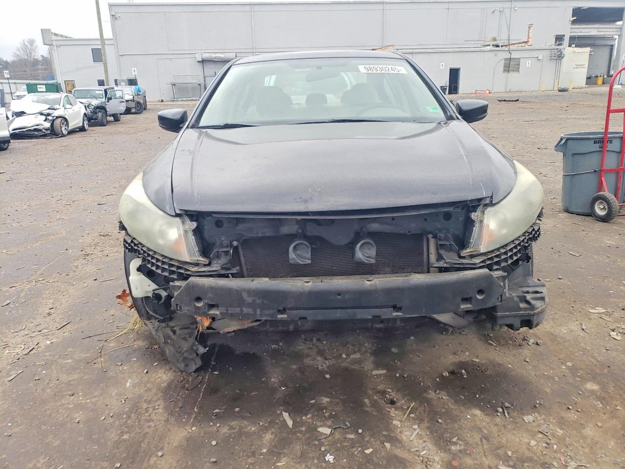 2010 HONDA ACCORD LX photo 5