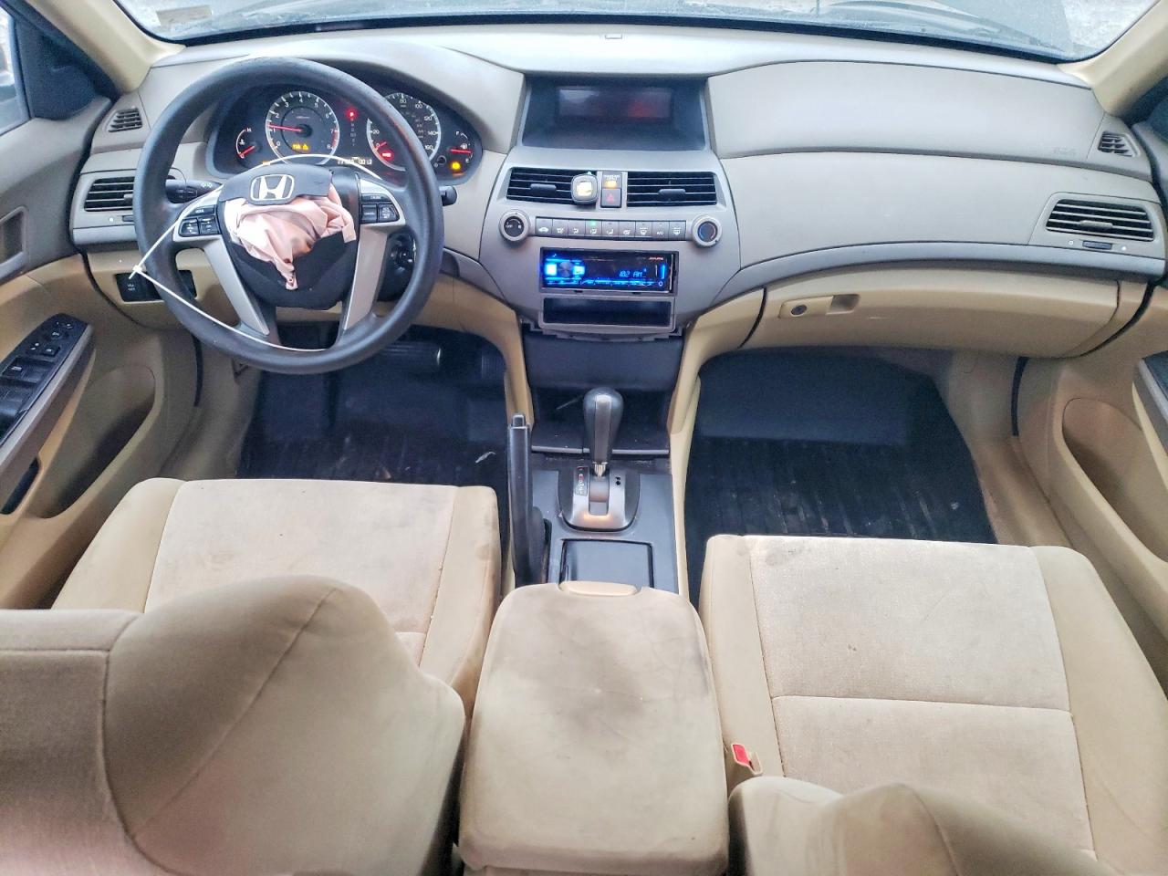 2010 HONDA ACCORD LX photo 8