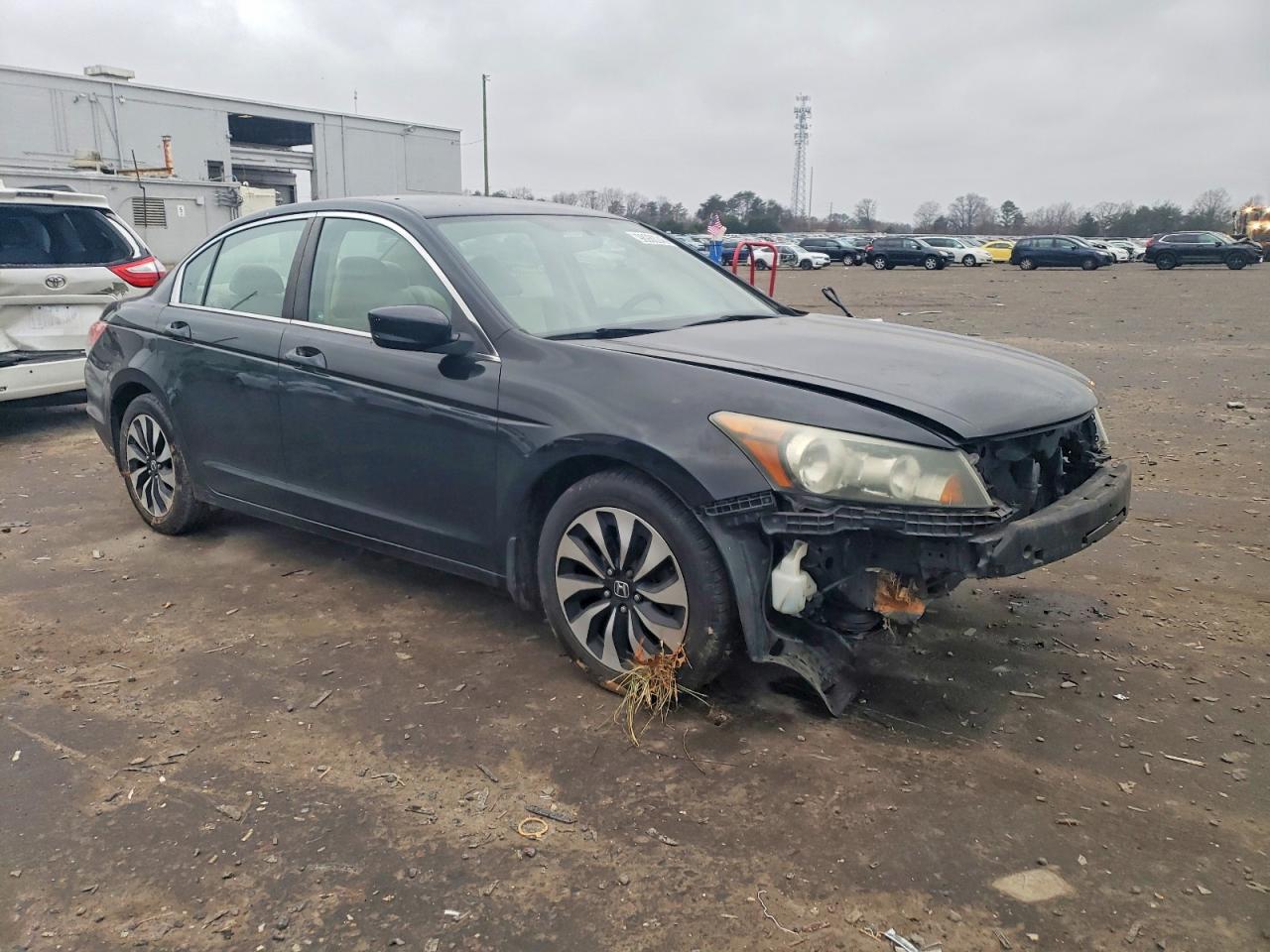 2010 HONDA ACCORD LX photo 4